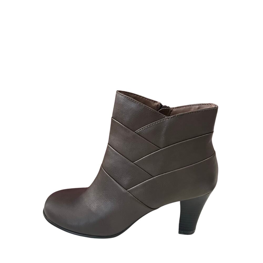 A2 by Aerosoles Best Role Taupe Faux Leather Ankle Boots Size 8.5